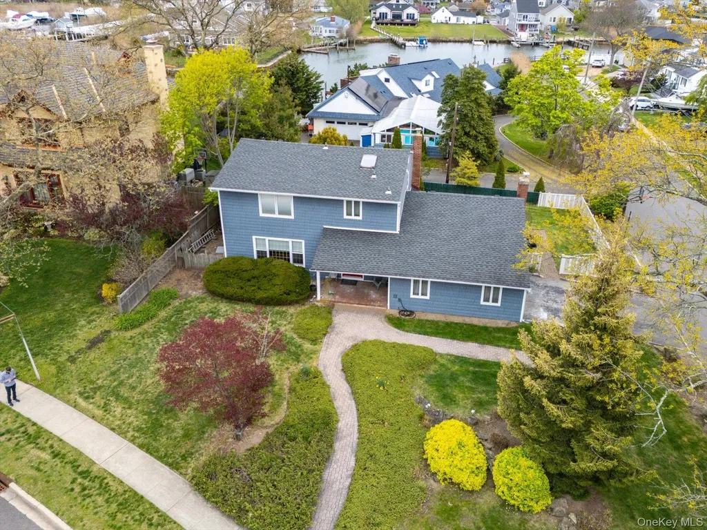 142 E Shore Drive Massapequa NY 11758