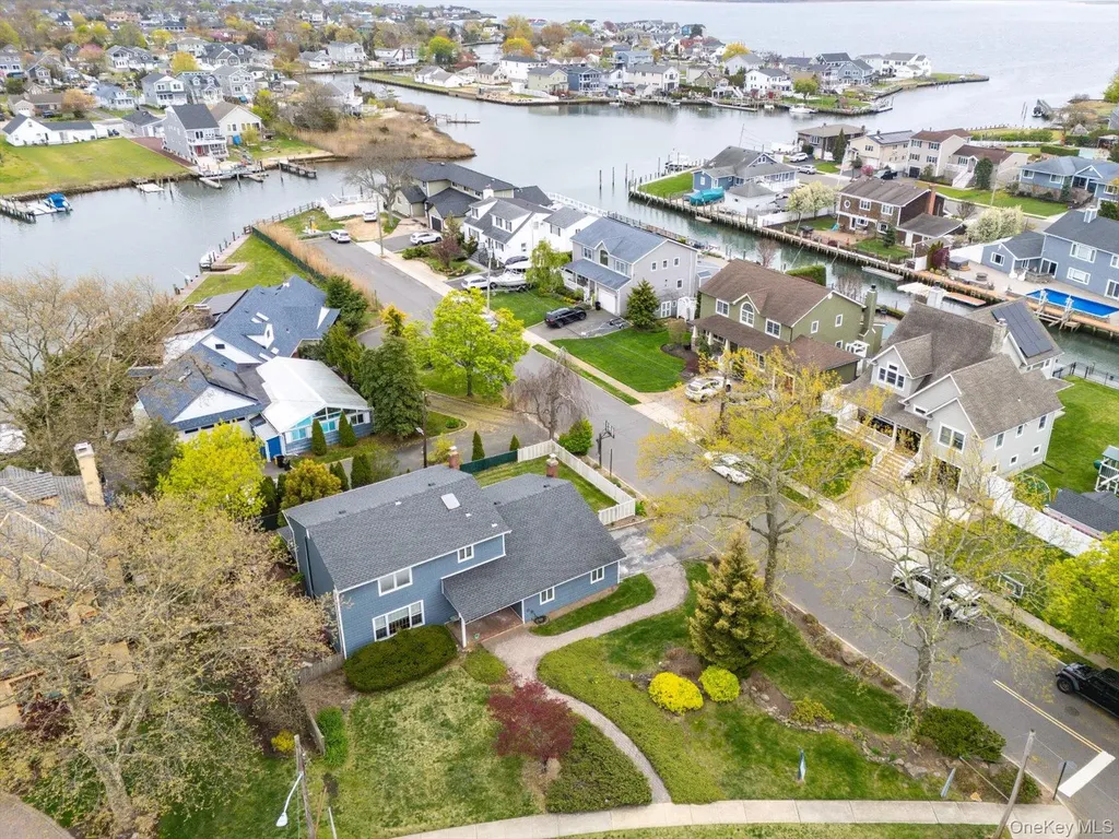 142 E Shore Drive Massapequa NY 11758