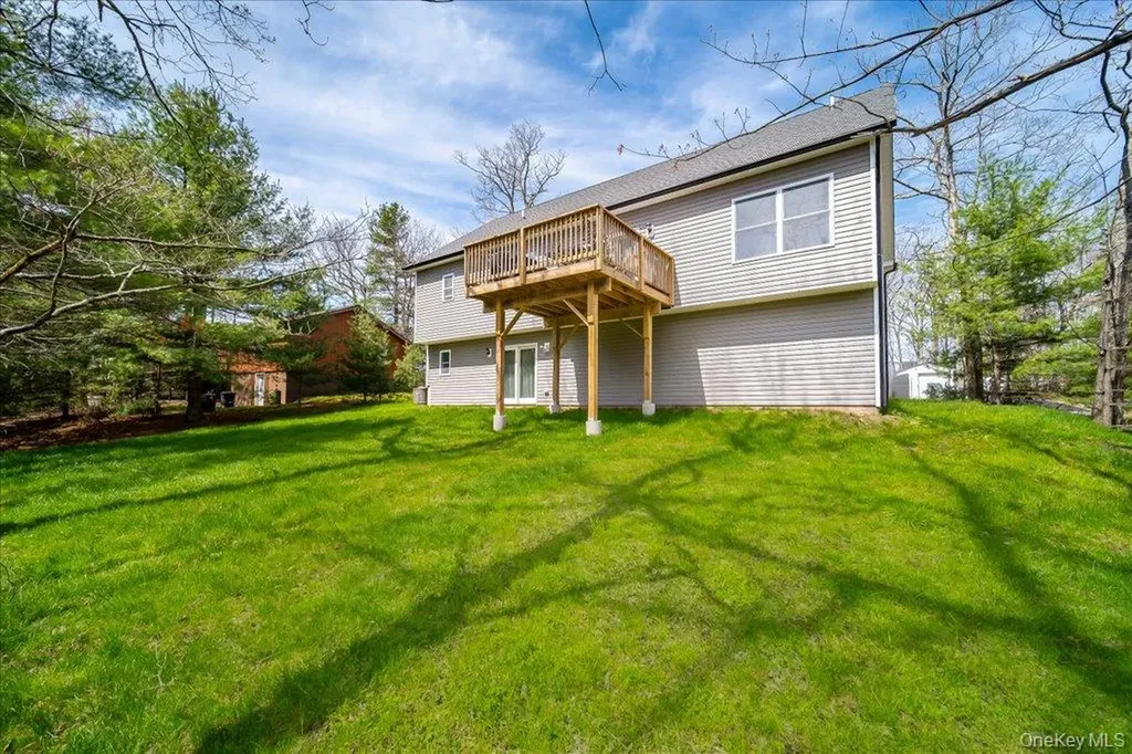 68 Picadilly Circle Rock Hill NY 12775