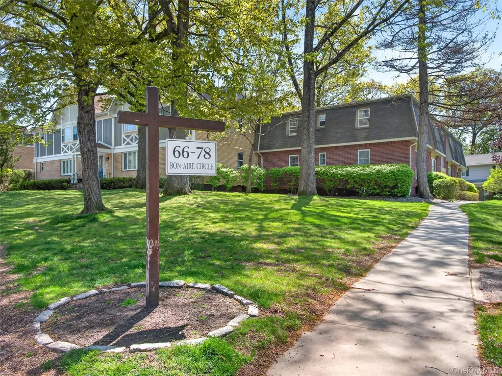 68 Bon Aire Circle Suffern NY 10901