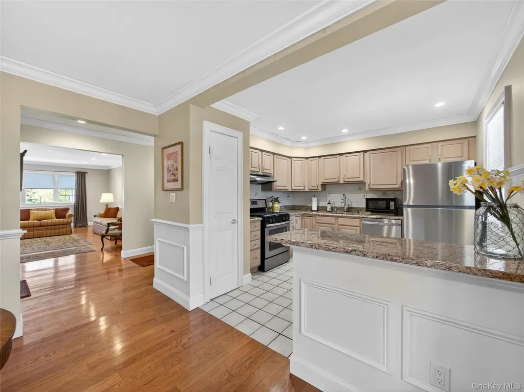 68 Bon Aire Circle Suffern NY 10901