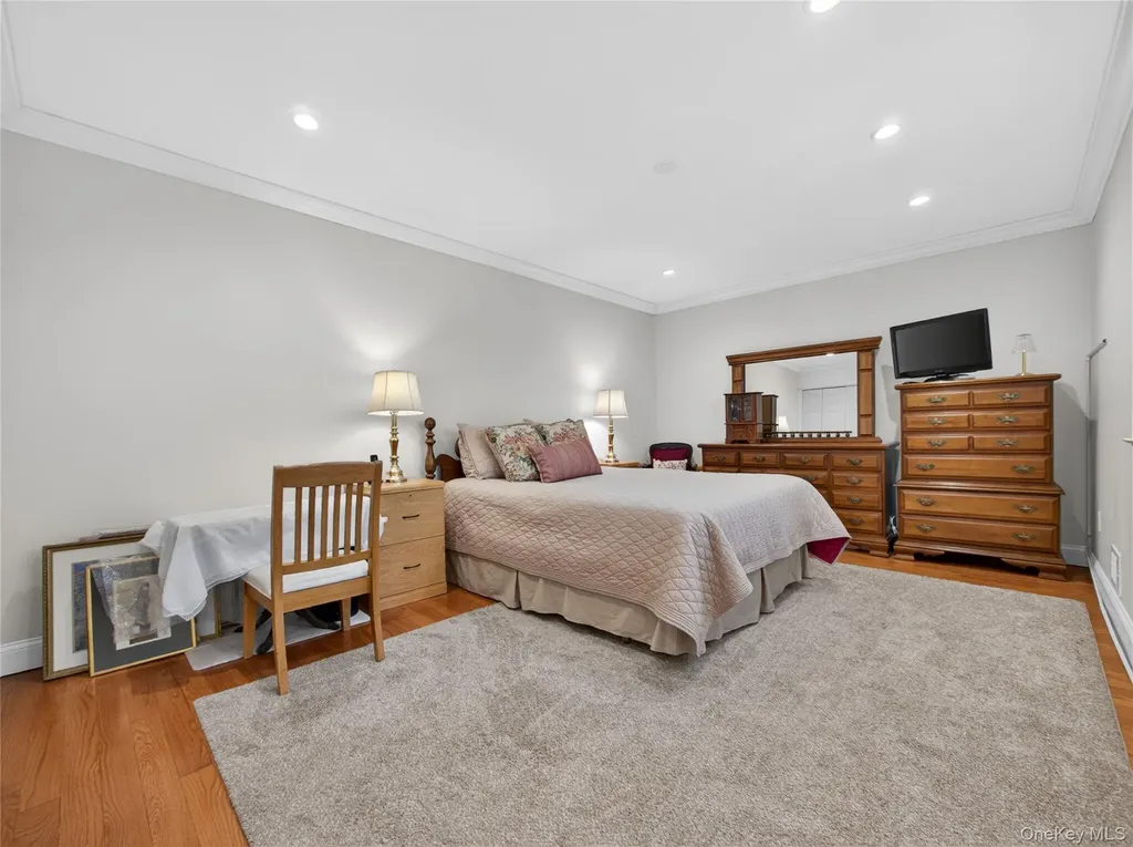 68 Bon Aire Circle Suffern NY 10901