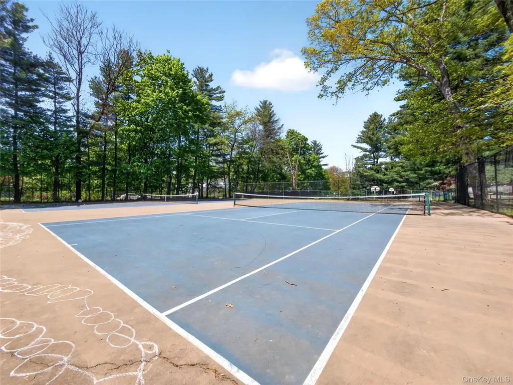 68 Bon Aire Circle Suffern NY 10901