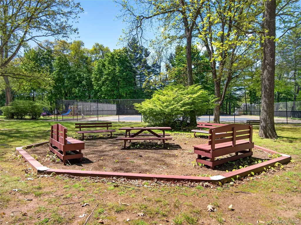68 Bon Aire Circle Suffern NY 10901