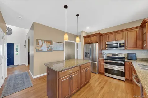72 Brookside Lane Lagrangeville NY 12540