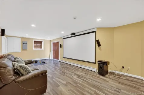 72 Brookside Lane Lagrangeville NY 12540
