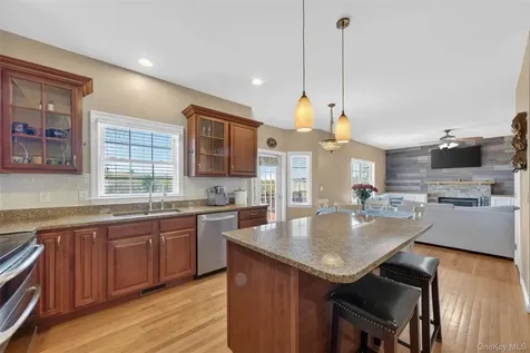 72 Brookside Lane Lagrangeville NY 12540