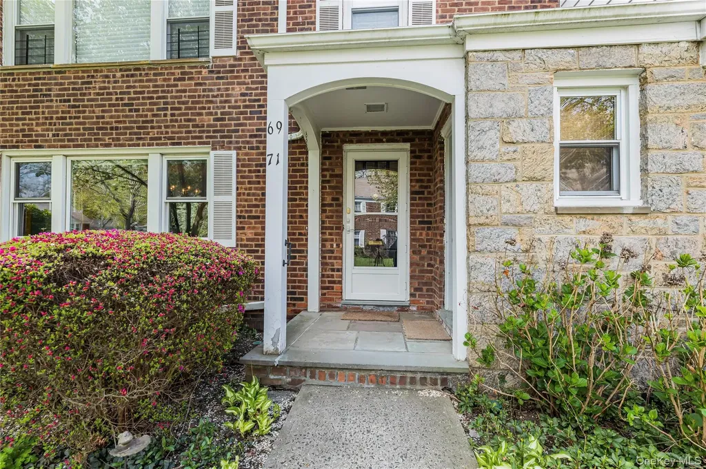 71 Lawrence Park Crescent Bronxville NY 10708