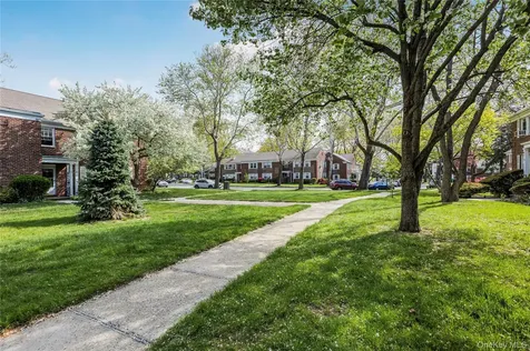 71 Lawrence Park Crescent Bronxville NY 10708