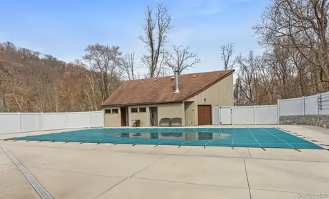 368 N Greeley Avenue Chappaqua NY 10514