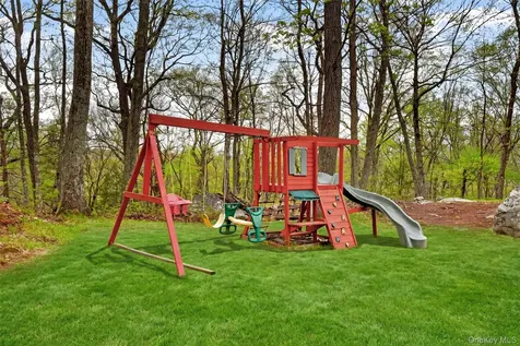 55 Twilight Lane Putnam Valley NY 10579