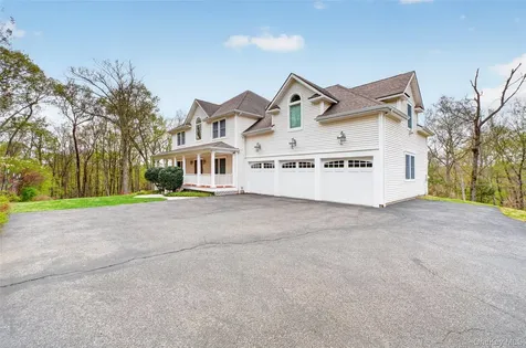 55 Twilight Lane Putnam Valley NY 10579