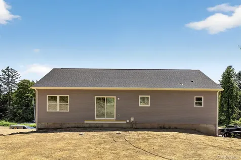 592 Ludingtonville Road Holmes NY 12531