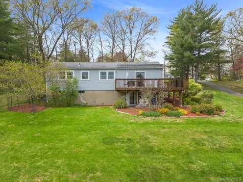 29 Hilltop Drive North Salem NY 10560