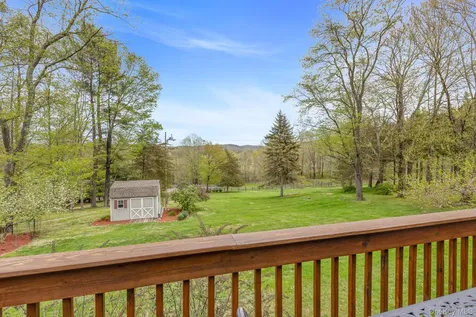 29 Hilltop Drive North Salem NY 10560