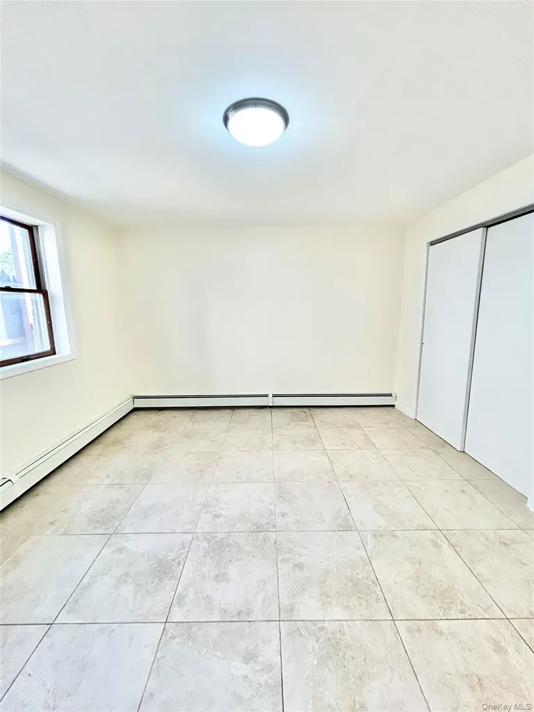 164 Rossiter Avenue Yonkers NY 10701