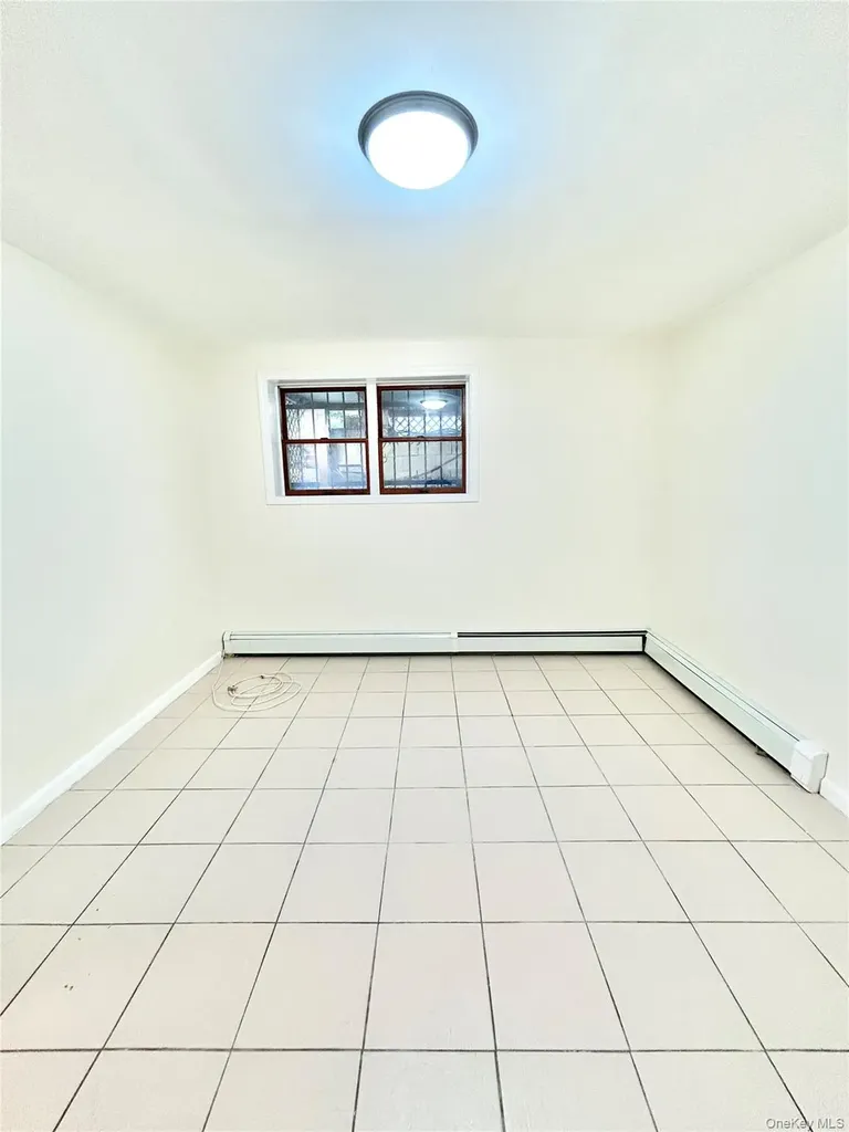 164 Rossiter Avenue Yonkers NY 10701