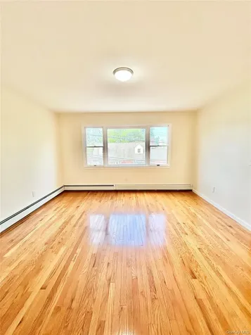 164 Rossiter Avenue Yonkers NY 10701