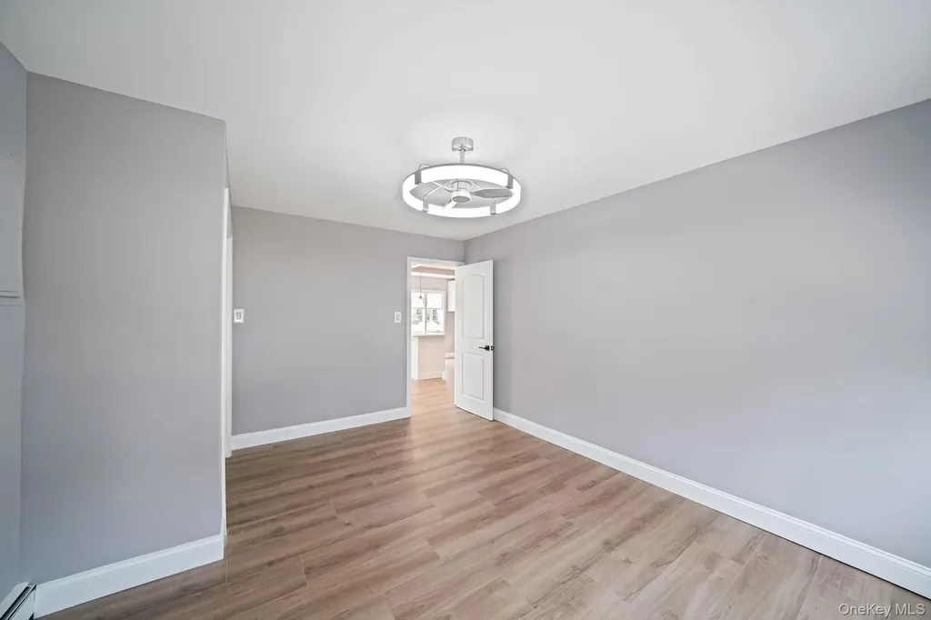 94 Rosemary Lane Centereach NY 11720