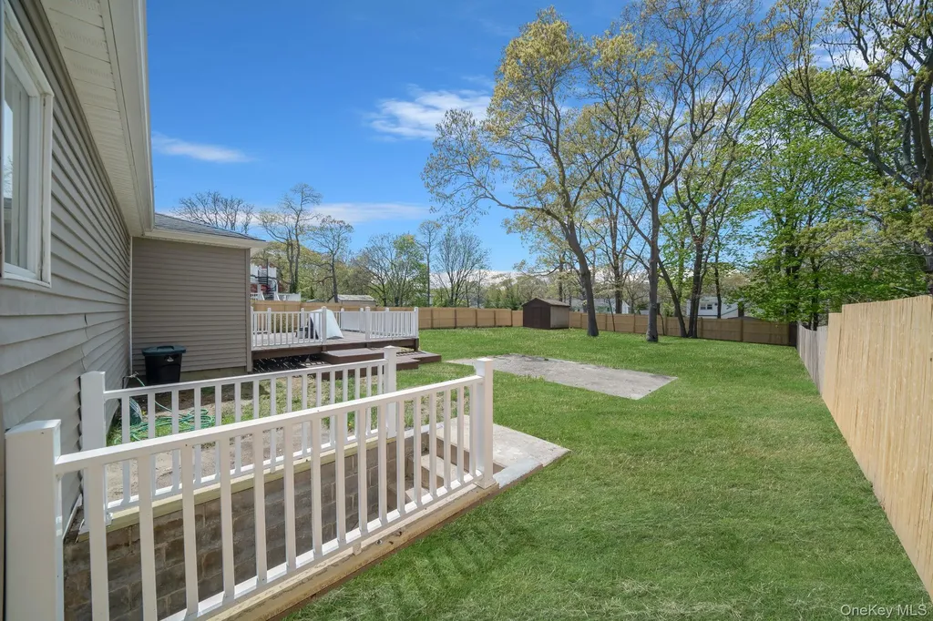 94 Rosemary Lane Centereach NY 11720