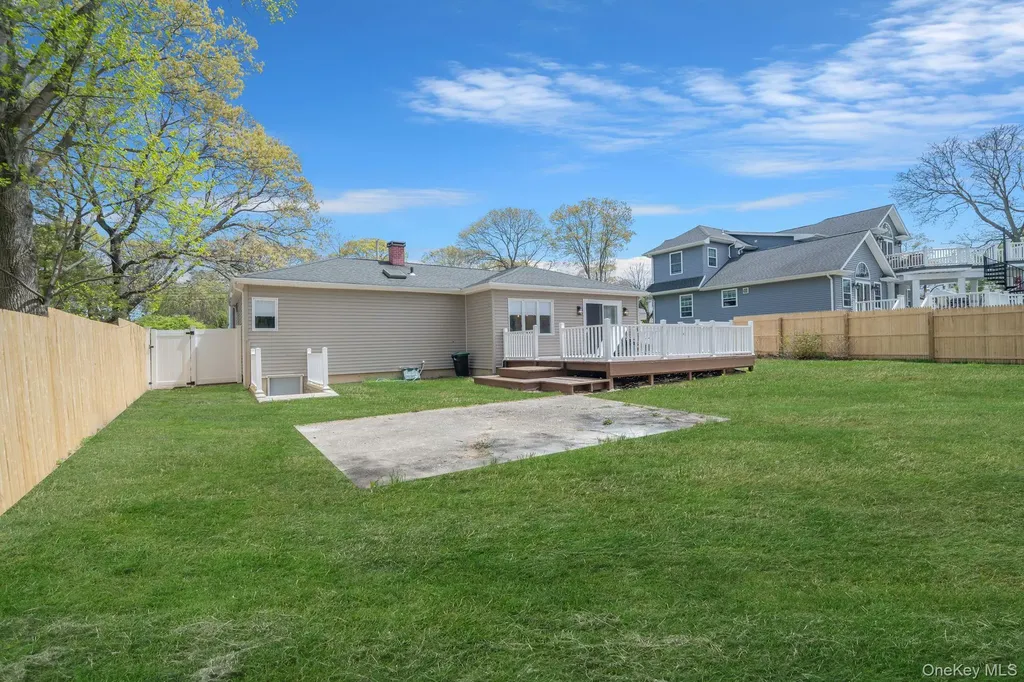 94 Rosemary Lane Centereach NY 11720