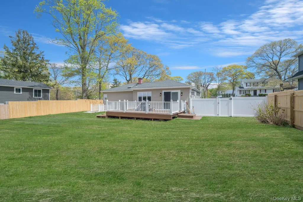 94 Rosemary Lane Centereach NY 11720