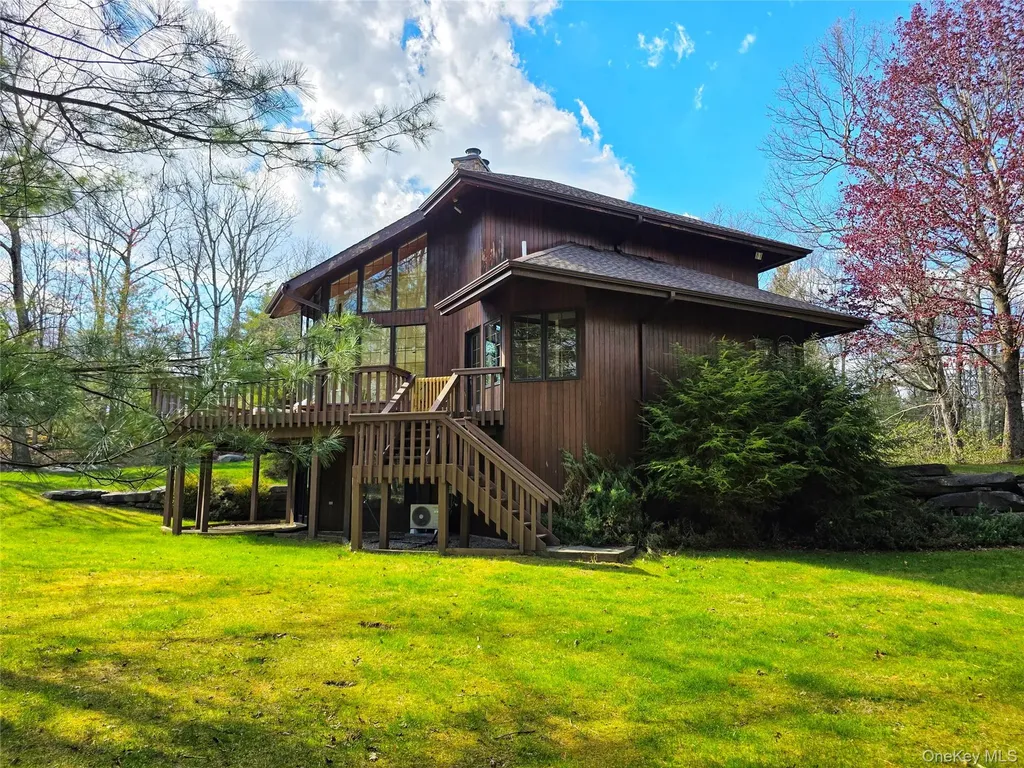 456 Old Sackett Road Rock Hill NY 12775