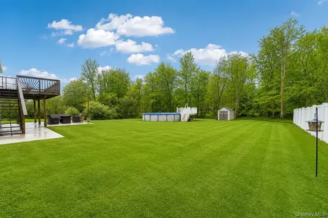 100 Fairmont Road Mahopac NY 10541