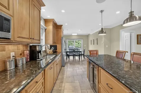 110 Park Drive Eastchester NY 10709