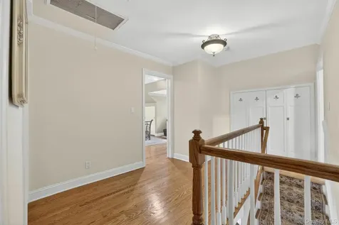 110 Park Drive Eastchester NY 10709
