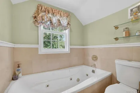 110 Park Drive Eastchester NY 10709