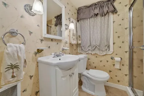 110 Park Drive Eastchester NY 10709