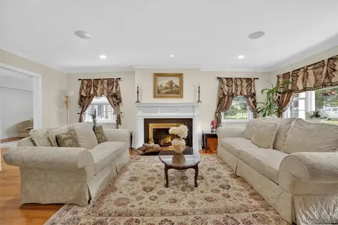 110 Park Drive Eastchester NY 10709