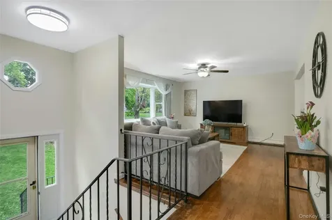 21 Olympus Drive Mahopac NY 10541