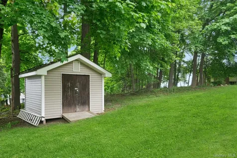 21 Olympus Drive Mahopac NY 10541