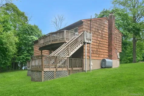 21 Olympus Drive Mahopac NY 10541