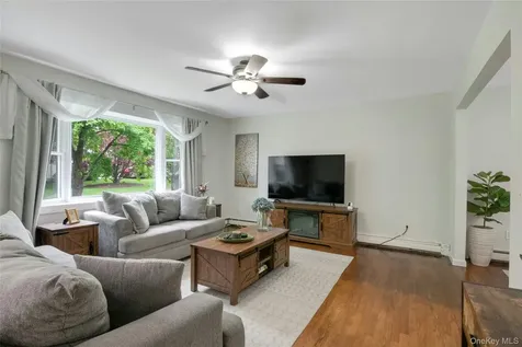 21 Olympus Drive Mahopac NY 10541