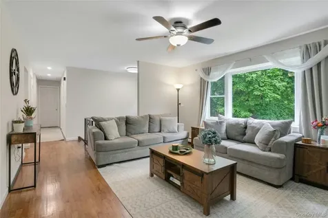 21 Olympus Drive Mahopac NY 10541