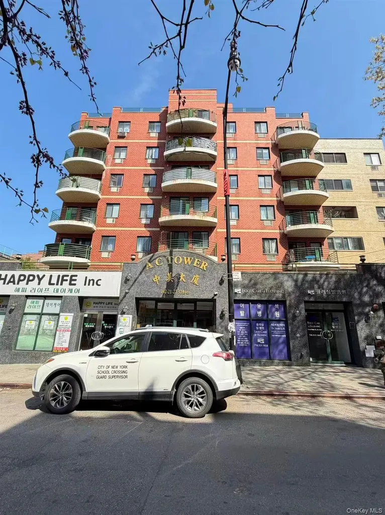 142-21 37th Avenue Flushing NY 11354