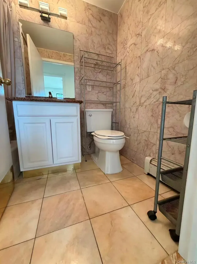 142-21 37th Avenue Flushing NY 11354