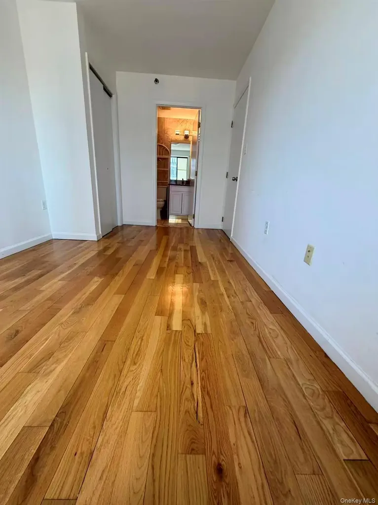 142-21 37th Avenue Flushing NY 11354