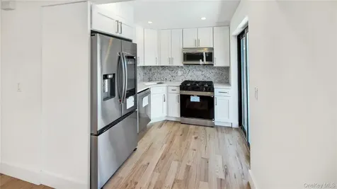 3104 28th Avenue Astoria NY 11102