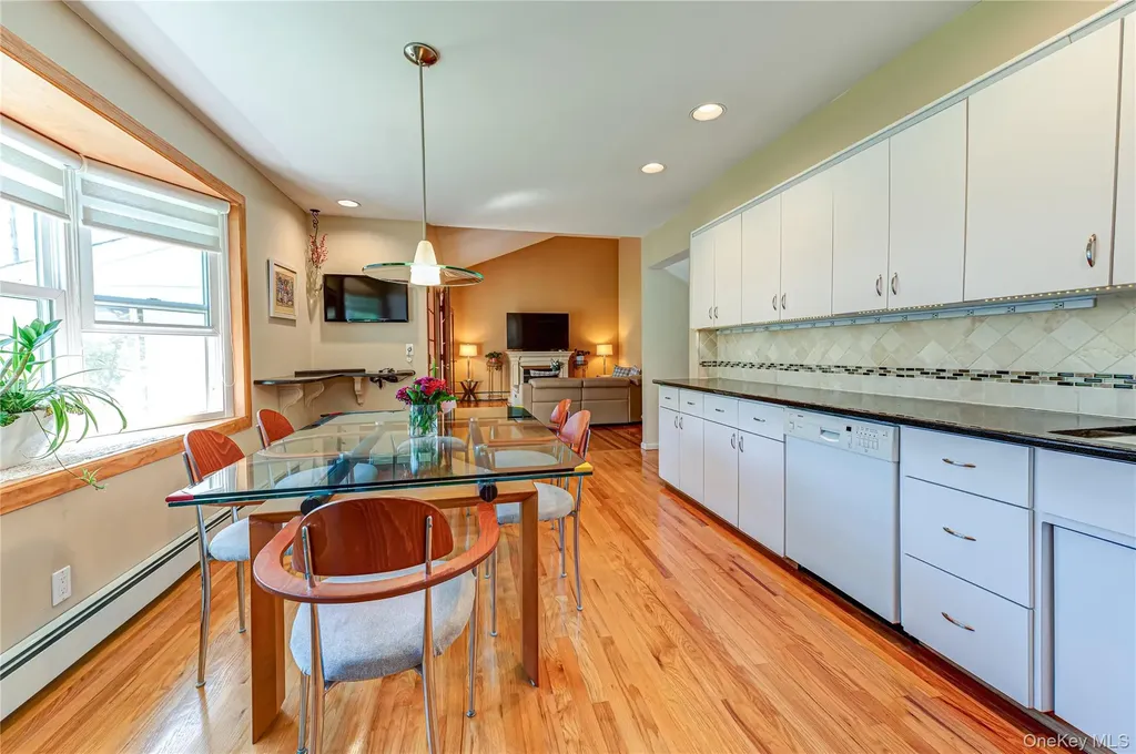 23 Clearbrook Drive Smithtown NY 11787