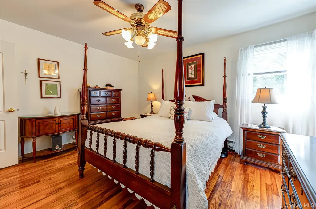 23 Clearbrook Drive Smithtown NY 11787