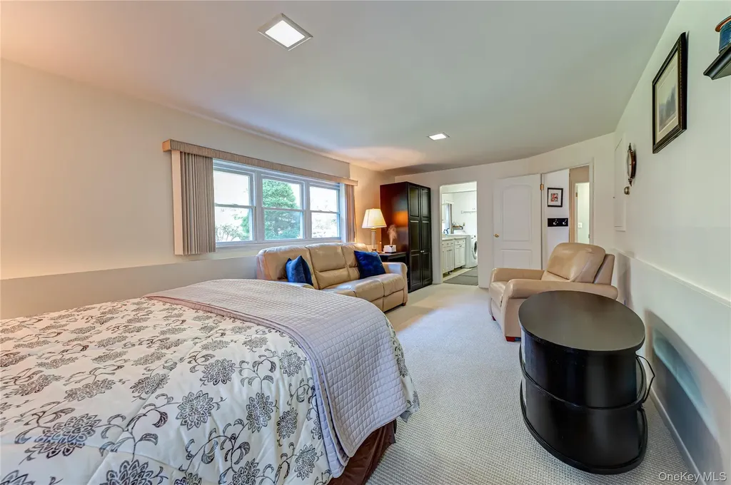 23 Clearbrook Drive Smithtown NY 11787