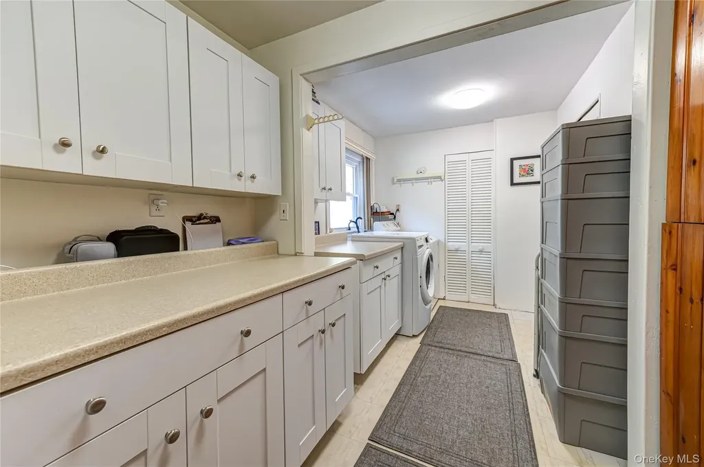 23 Clearbrook Drive Smithtown NY 11787