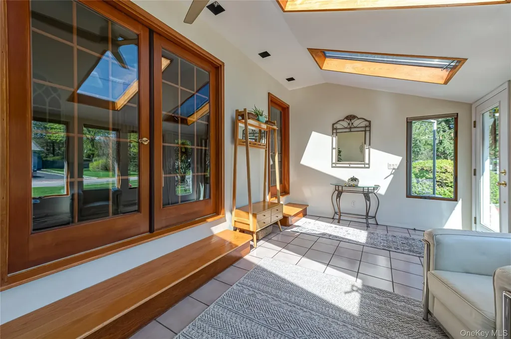 23 Clearbrook Drive Smithtown NY 11787