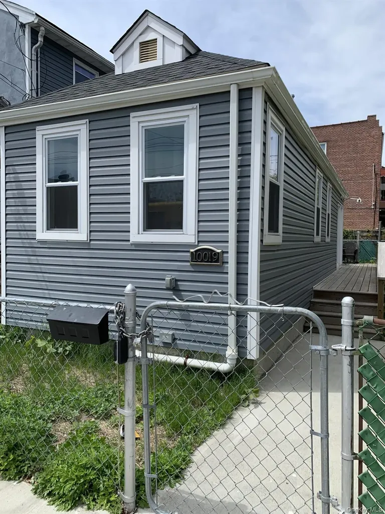 10019 Avenue N Brooklyn NY 11236