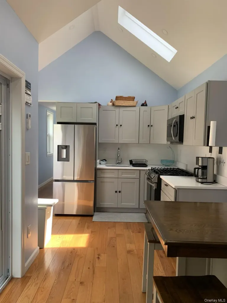 10019 Avenue N Brooklyn NY 11236