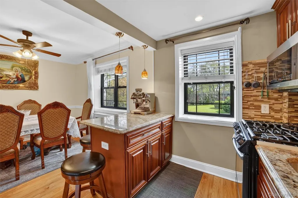 2 Field End Lane Eastchester NY 10709